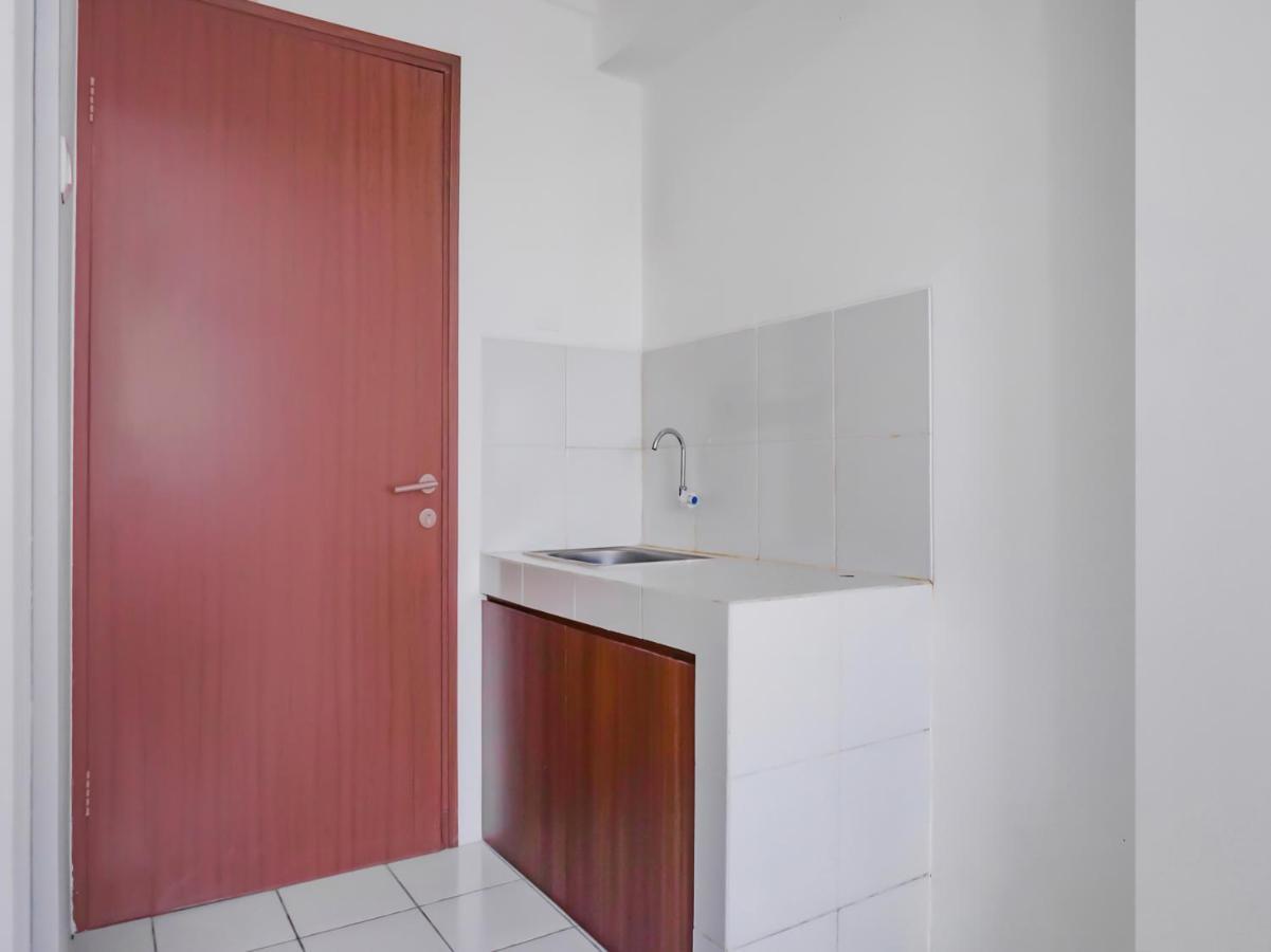 Oyo 90241 Sirooms Apartmen Gunung Putri Богор Экстерьер фото